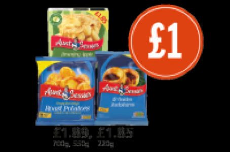 Aunt Bessies Homestyle Roast Potatoes, Yorkshire Puddings a