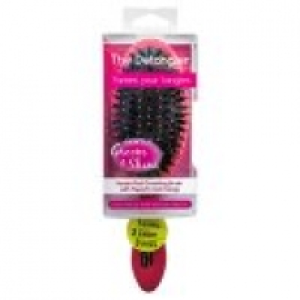 Gentle Groom & Shine Vented Pad Brush with Reinforced Bristl £8.00