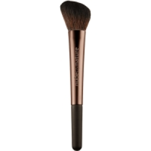 Nude by Nature Angled Blush Brush 06 £14.97