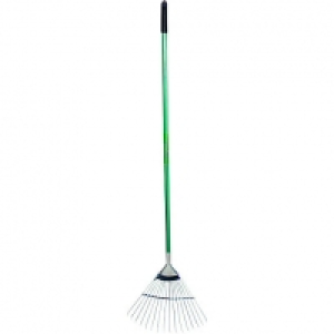 Wickes Lawn Rake Stainless Steel - 1750mm £9.99