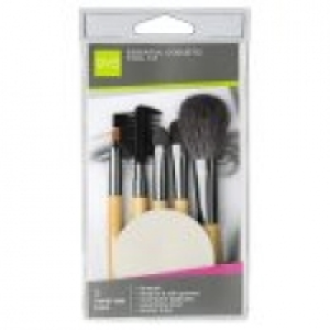 Cosmetic Kit £5.50