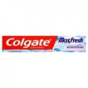 MaxFresh Intense Foam Flouride Toothpaste £1.00