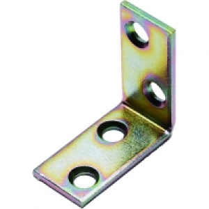 Wickes 30mm Galvanised Angle Bracket - Pack of 4 £2.37