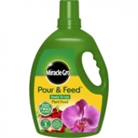 Homebase Miracle Gro Miracle-Gro Pour & Feed Ready To Use Plant Food - 3L
