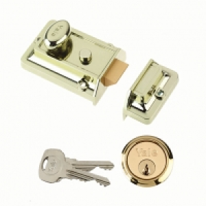Yale P-77-BLX-PB-60 Traditional Nightlatch - Brass &pound;14.39