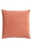 HM   Quilted velvet cushion cover