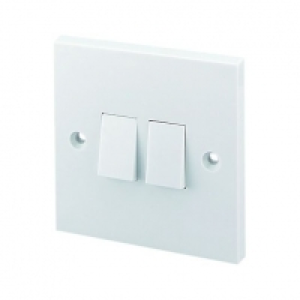 Wickes 10A Light Switch 2 Gang 2 Way White £1.50