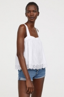 HM   Top with broderie anglaise