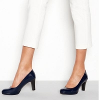 Debenhams  Good for the Sole - Navy patent high heel wide fit court sho