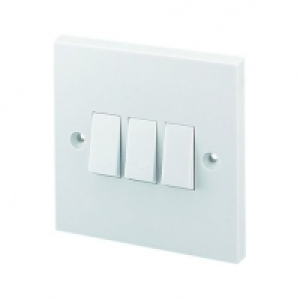 Wickes 10A Light Switch 3 Gang 2 Way White £2.49