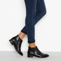 Debenhams  The Collection - Black faux leather Christy Chelsea boots