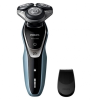 Boots  Philips Series 5000 Wet and Dry Mens Electric Shaver S5530/