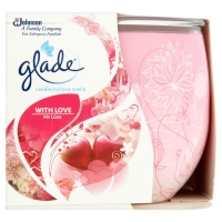 Wilko  Glade Fragranced Candle With Love 120g