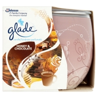 Wilko  Glade Candle Honey and Chocolate 120g