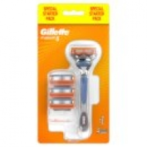 Fusion5 Razor For Men £8.10
