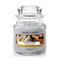 Debenhams  Yankee Candle - Small Crackling Wood Fire Christmas scente