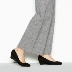 Good for the Sole - Black suedette Gretchen mid wide fit c £25.60