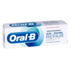 Oral-B Gum and Enamel Repair Gentle Whitening Toothpaste 75m £3.30