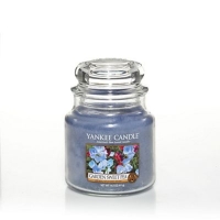Debenhams  Yankee Candle - Medium classic Garden Sweet Pea scented ja