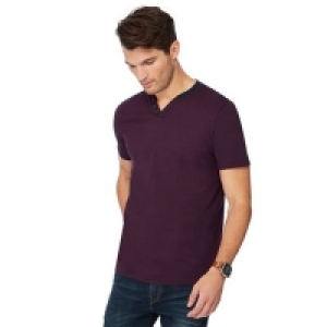 Maine New England - Plum notch neck T-shirt