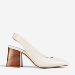 Debenhams  Dorothy Perkins - White Esmeralda Court Shoes