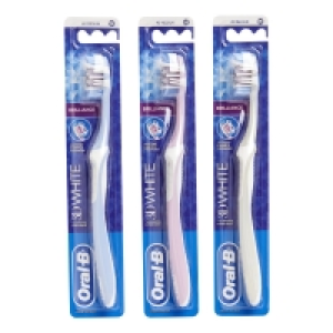 Oral B 3D White Brilliance Medium Toothbrush £1.70