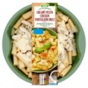 Italian Creamy Pesto Chicken Tortiglioni Pasta Melt £3.00