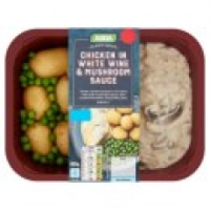 Chicken in White Wine & Mushroom Sauce £2.70