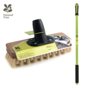 National Trust Garden 9 Inch Dexter Moss Buster Deck Broom & Scr £18.95