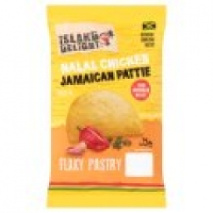 Island Delight Halal Chicken Jamaican Pattie Flaky Pastry
