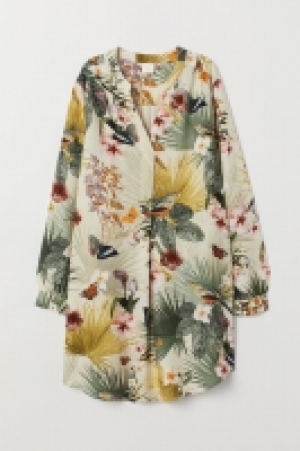  V-neck dress £8.00
