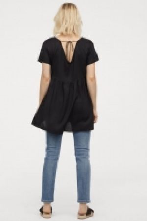  MAMA V-neck dress £9.00