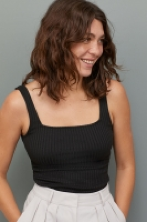  Ribbed top £6.00
