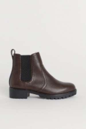  Warm-lined Chelsea boots £20.00