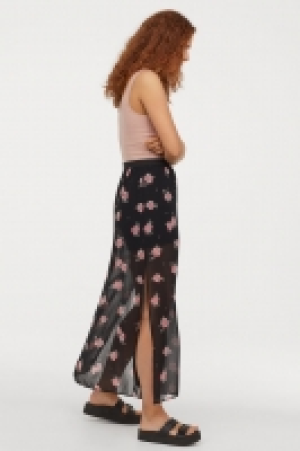  Long skirt £4.00
