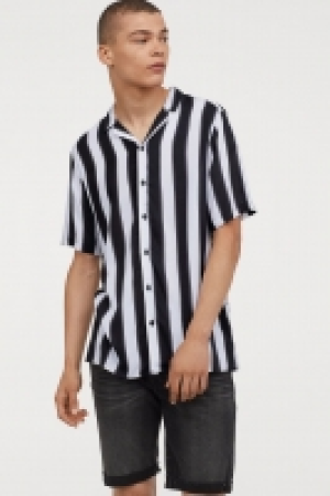  Patterned resort shirt £6.00