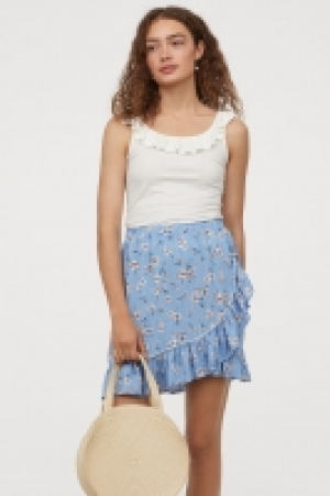  Flounced skirt £5.00