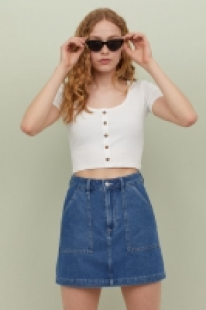  Ribbed top £4.00