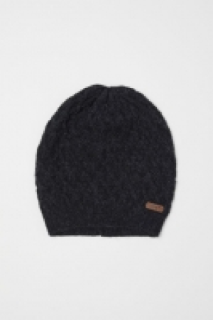  Cable-knit hat £3.00