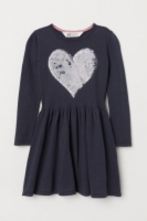  Dress with a sequined motif £10.00