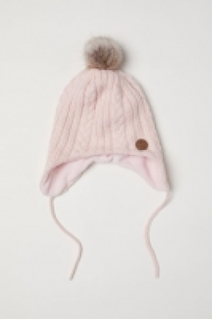  Cable-knit hat £5.00