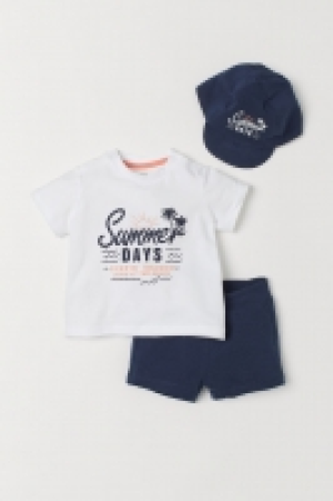  3-piece jersey set £4.00
