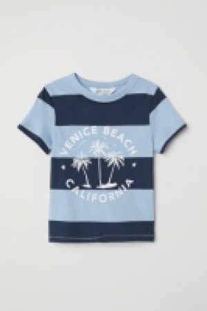  Patterned T-shirt £5.00