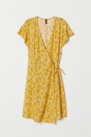  Patterned wrap dress £3.00