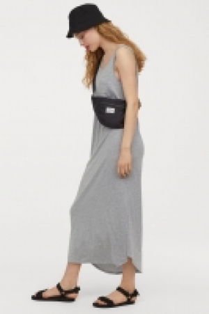  Jersey maxi dress £12.00