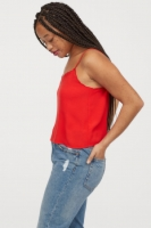  Scallop-trimmed strappy top £7.00