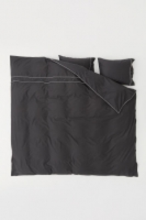  Duvet cover set with buttons £38.00