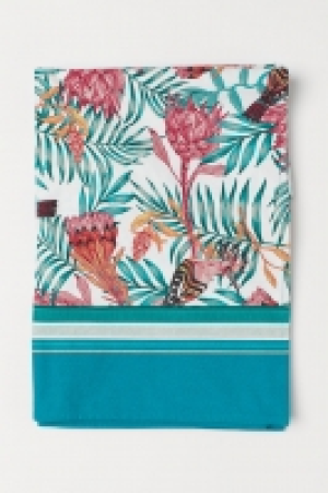  Patterned tablecloth £14.00