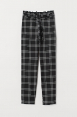  Pull-on cigarette trousers £14.00