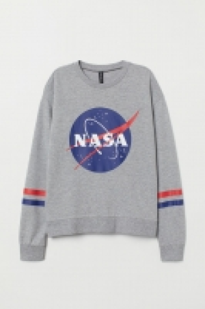  Sweatshirt £3.00